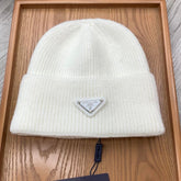 BEANIIE HAT IN WHITE WOOL 335040