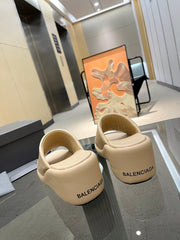 WEDGE SANDALS IN BEIGE SOFT LAMBSKIN