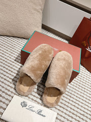 LP NATURAL WINTERCOZY WOOL ALMOND SLIPPERS