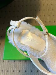 BOTTEGA VENETA 26S SQUARE-TOE HIGH-HEEL SANDALS 90 MM IN WHITE LAMBSKIN AND WOOL