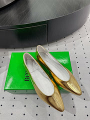 BOTTEGA VENETA 26S BALLET FLATS IN METALLIC GOLD CALFSKIN