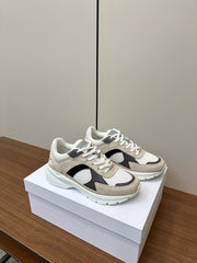 RUNNER CR-03 LOW LACE-UP PALE GRAY SUEDE AND BLACK CALFSKIN