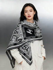 CHANEL 25S SCARF 135 CM IN CASHMERE AND SILK 943319