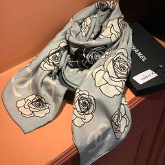 CHANEL 25S SCARF 140 CM IN CASHMERE AND SILK 943334