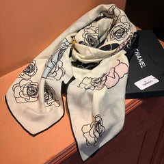 CHANEL 25S SCARF 140 CM IN CASHMERE AND SILK 943335