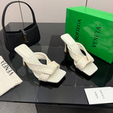 BOTTEGA VENETA 26S HEELED SANDALS 95 MM IN CREAM WHITE CALFSKIN AND RAFFIA