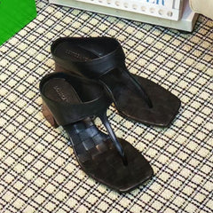 MARELLA THONG IN BLACK CALFSKIN WITH SIGNATURE INTRECCIATO INSOLE