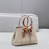 GARDEN PARTY 23CM IN OFF WHITE CALFSKIN