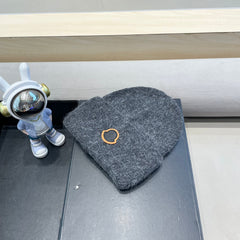 BEANIE HAT IN GRAPHITE GRAY WOOL 438121