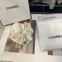WHITE DOT FABRIC SCRUNCHIE 418927