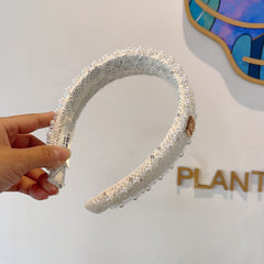 WHITE TWEED WITH PEARL HAIRBAND 412431