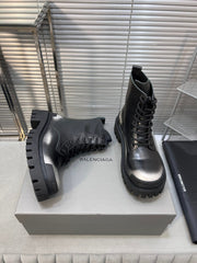 CHUNKY BOOTS IN BLACK MIX WHITE SMOOTH CALFSKIN