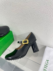 ATOMIC MARY-JANE PUMP 9 CM IN BLACK CALFSKIN