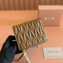 MIUMIU 26S SMALL MATELASSE CARD HOLDER 11 IN BROWN CALFSKIN GOLD HARDWARE