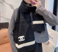 CHANEL 25S SCARF 175 CM IN WOOL CASHMERE 943159