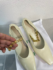 SHARP CHAIN PUMP 6 CM IN BONE WHITE CALFSKIN