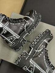 CHUNKY BOOTS IN BLACK SMOOTH CALFSKIN WHITE PRINT