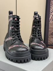 CHUNKY BOOTS IN BLACK SMOOTH CALFSKIN RED LOGO PRINT