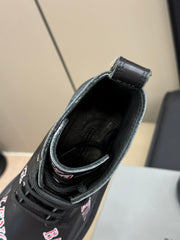 CHUNKY BOOTS IN BLACK SMOOTH CALFSKIN RED LOGO PRINT