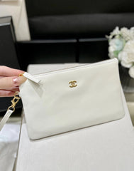 CC 19 HOBO BAG 43CM WHITE GOATSKIN GOLD HARDWARE