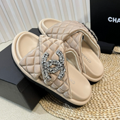 Women's slippers with two crossed straps sheepskins beige cream