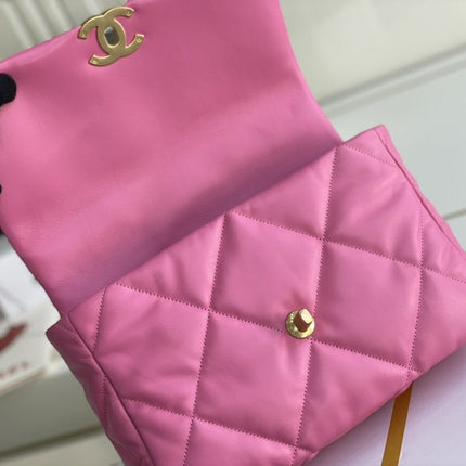 19 FLAP BAG 26 PINK LAMBSKIN