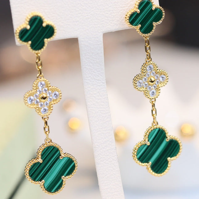 CLOVER EARRINGS GOLD MALACHITE DIAMOND 3 MOTIF