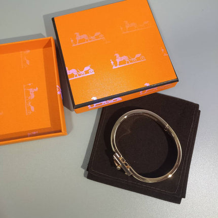 H ORANGE BRACELET