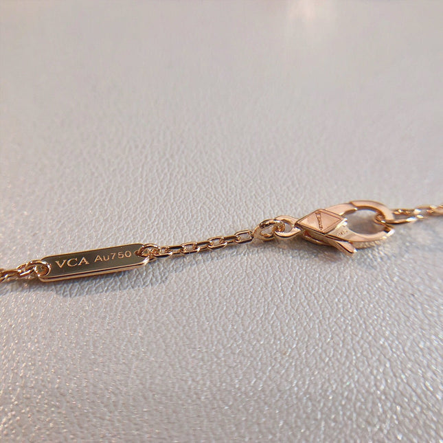 PERLEE PEDANT PINK GOLD NECKLACE