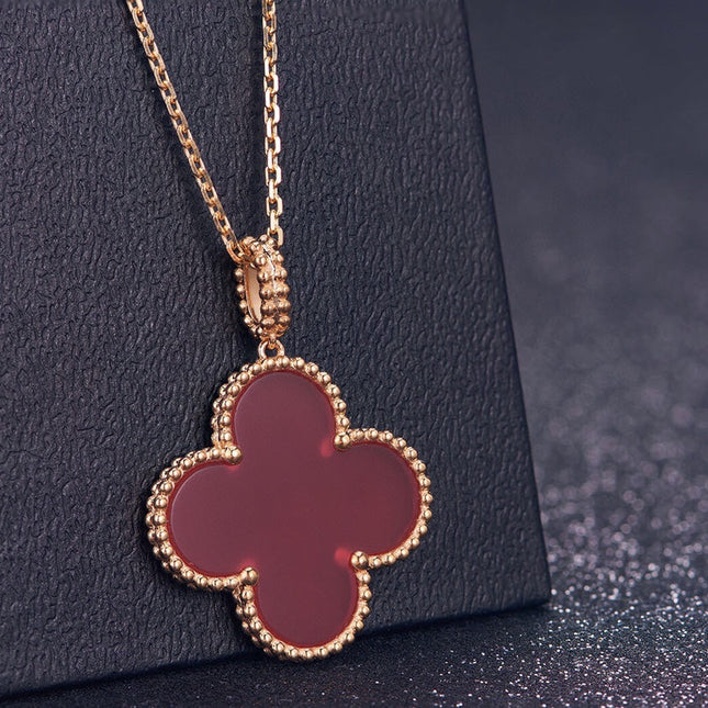 CLOVER GOLD NECKLACE