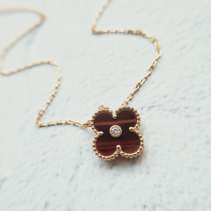 CLOVER GOLD CARNELIAN CLOVER NECKLACE