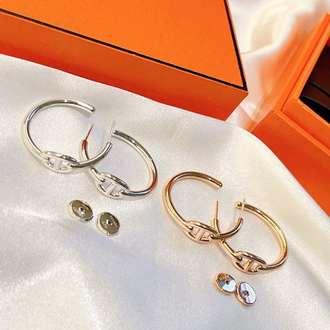 ENCHAINE HOOP EARRINGS