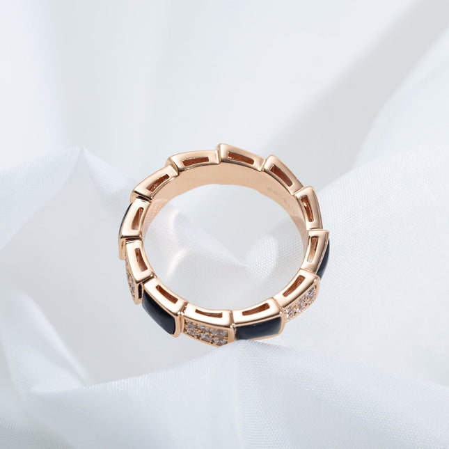 SERPENTI RING PINK GOLD BLACK MOP DIAMOND PAVED 4MM