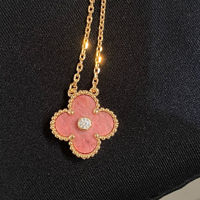 CLOVER RHODONITE 1 DIAMOND PINK GOLD NECKLACE