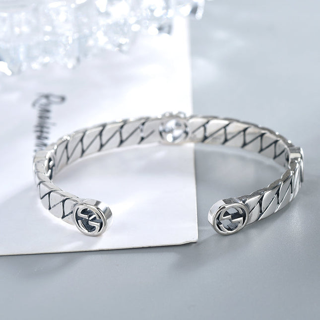 GG SILVER INTERLOCKING OPEN BRACELET