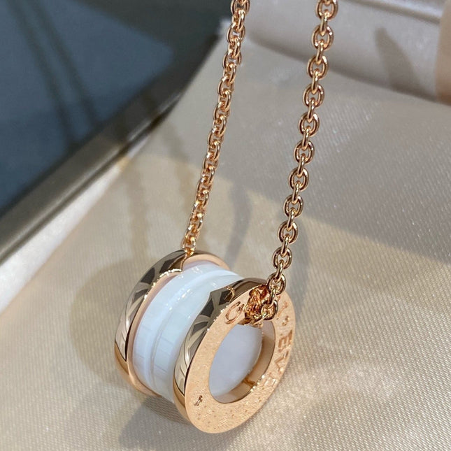 ZERO 1 WHITE CERAMIC PINK GOLD NECKLACE