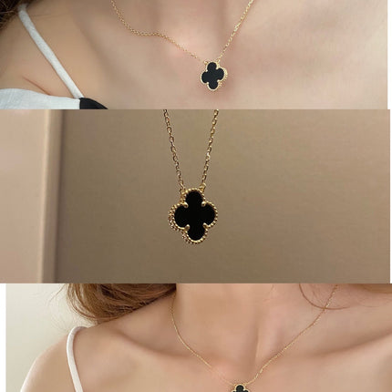 CLOVER PEDANT ONYX NECKLACE