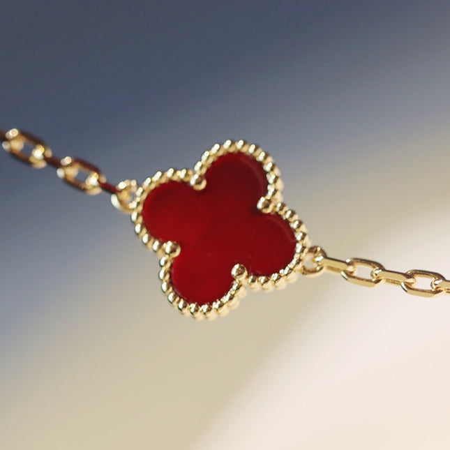 CLOVER 20 MOTIFS CARNELIAN GOLD