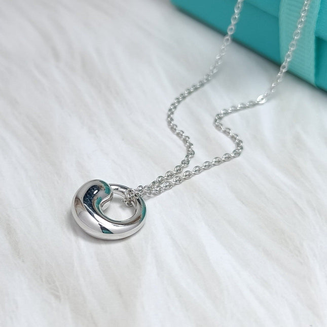 SNAIL PEDANT SILVER NECKLACE