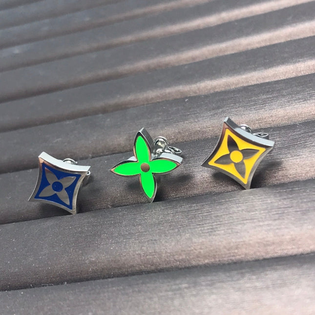 MONOGRAM STAR STUD SILVER EARRINGS