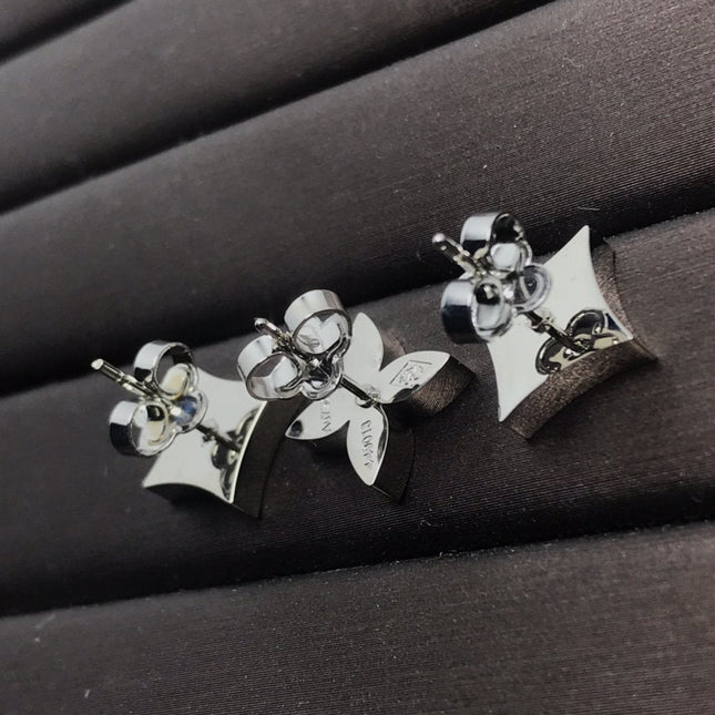 MONOGRAM STAR STUD SILVER EARRINGS