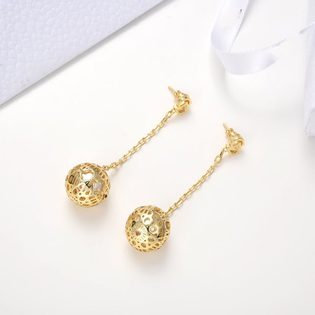 CD BALL DROP GOLD EARRINGS