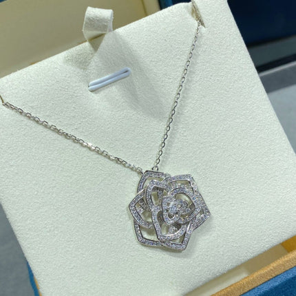 ROSE PEDANT SILVER DIAMOND NECKALCE