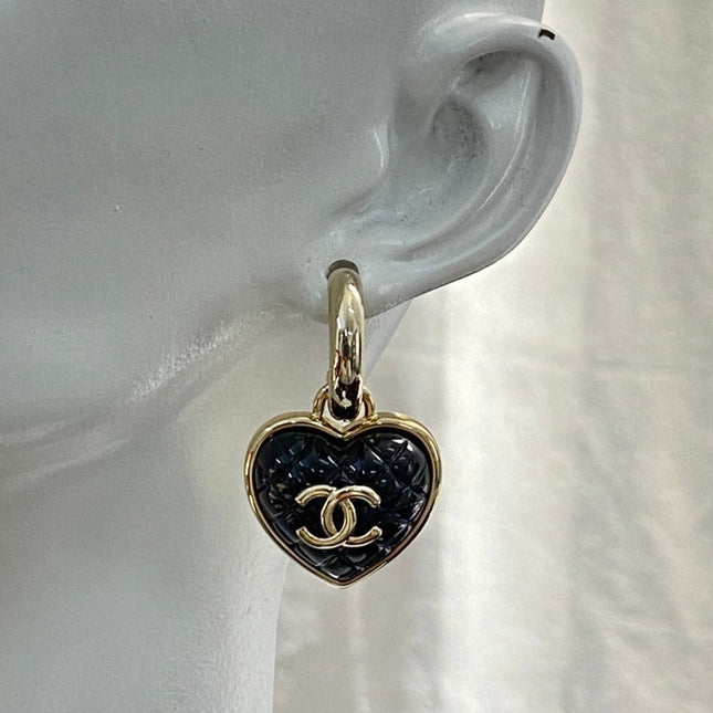 HEART CC QUILTED DROP EARRINGS