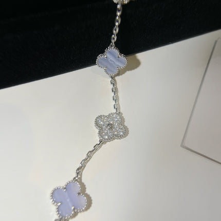 CLOVER 5 MOTIFS SILVER CHALCEDONY DIAMOND BRACELET