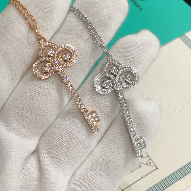 FLEUR KEY DIAMOND NECKLACE