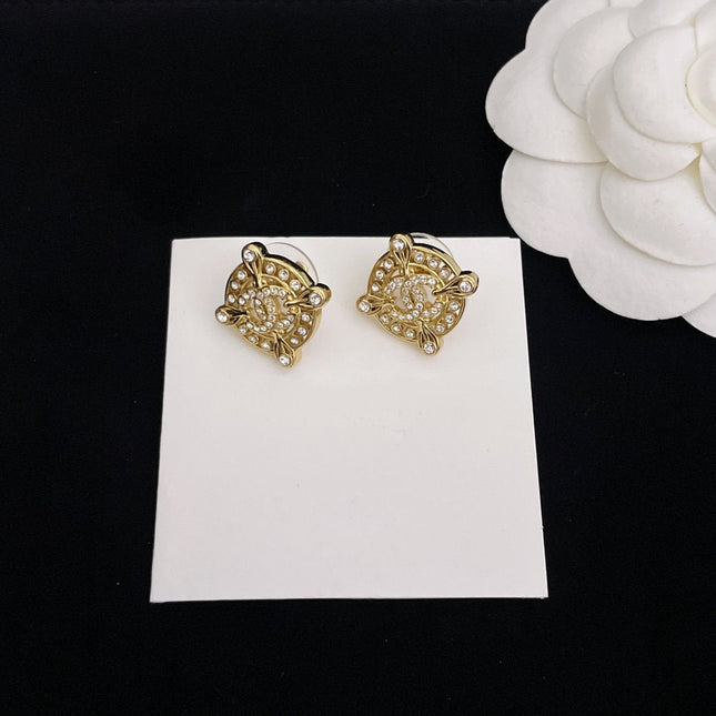 DOUBLE C CIRCLE GOLD STUD EARRINGS