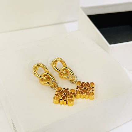 ANAGRAM 3 MOTIF DROP GOLD EARRINGS