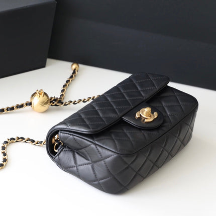 FLAP BAG 20CM GOLD HARDWARE BLACK LAMBSKIN