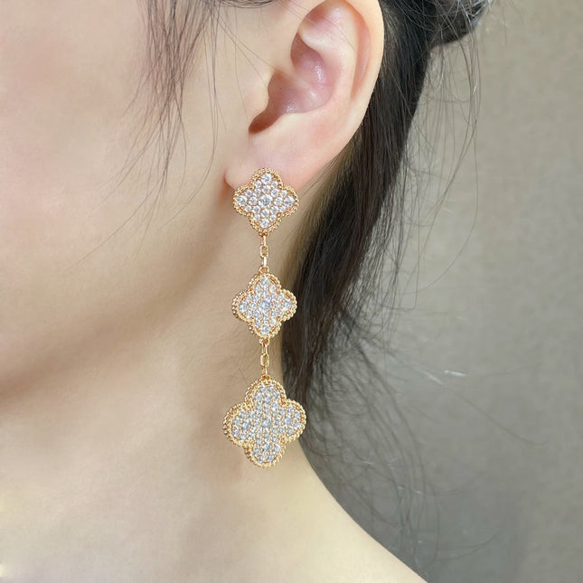 CLOVER 3 MOTIFS DIAMOND PAVED PINK GOLD EARRINGS